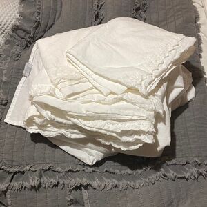 Elegant White Bedding Sheet set  queen